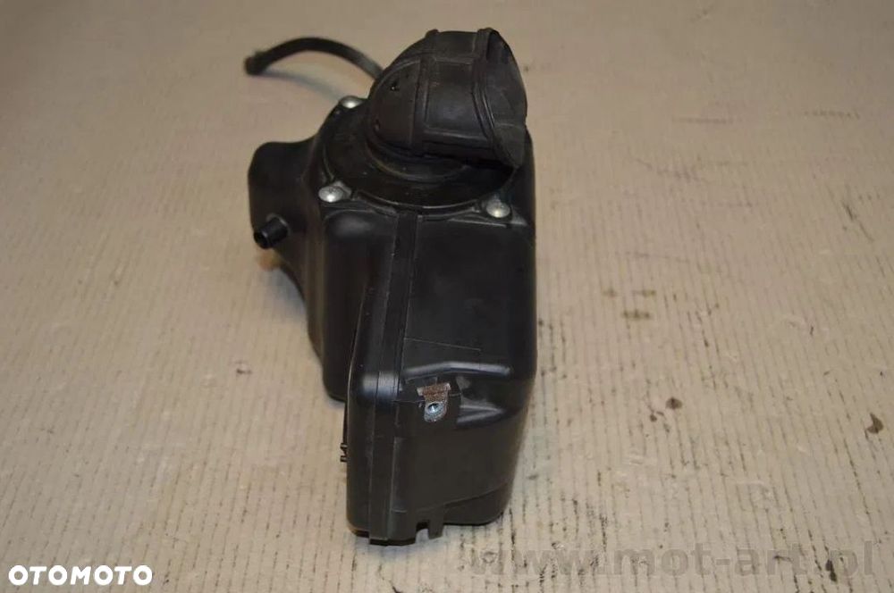 AIRBOX SUZUKI VZ800 MARAUDER - 4