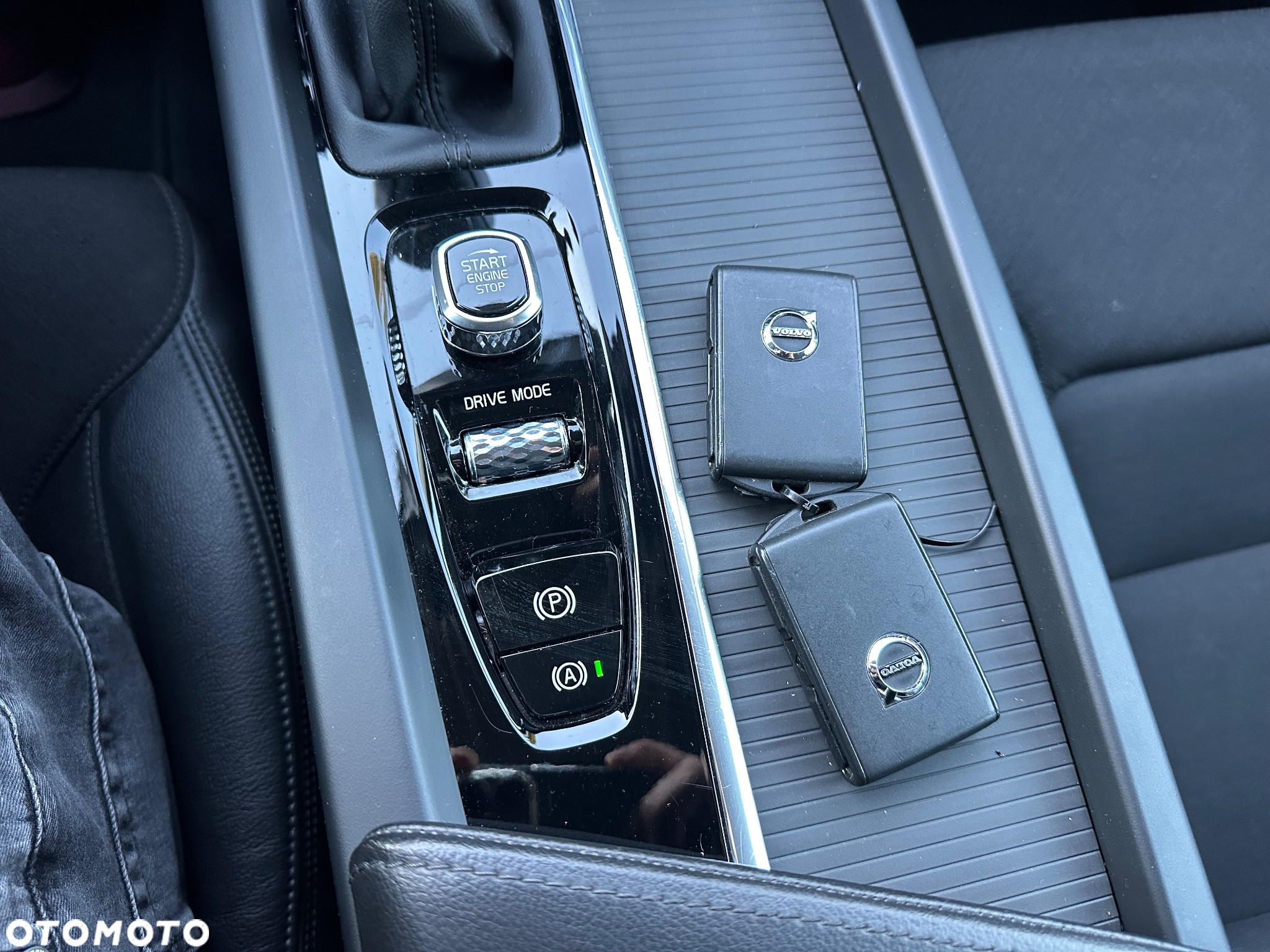 Volvo V60 D3 Drive-E Momentum - 27