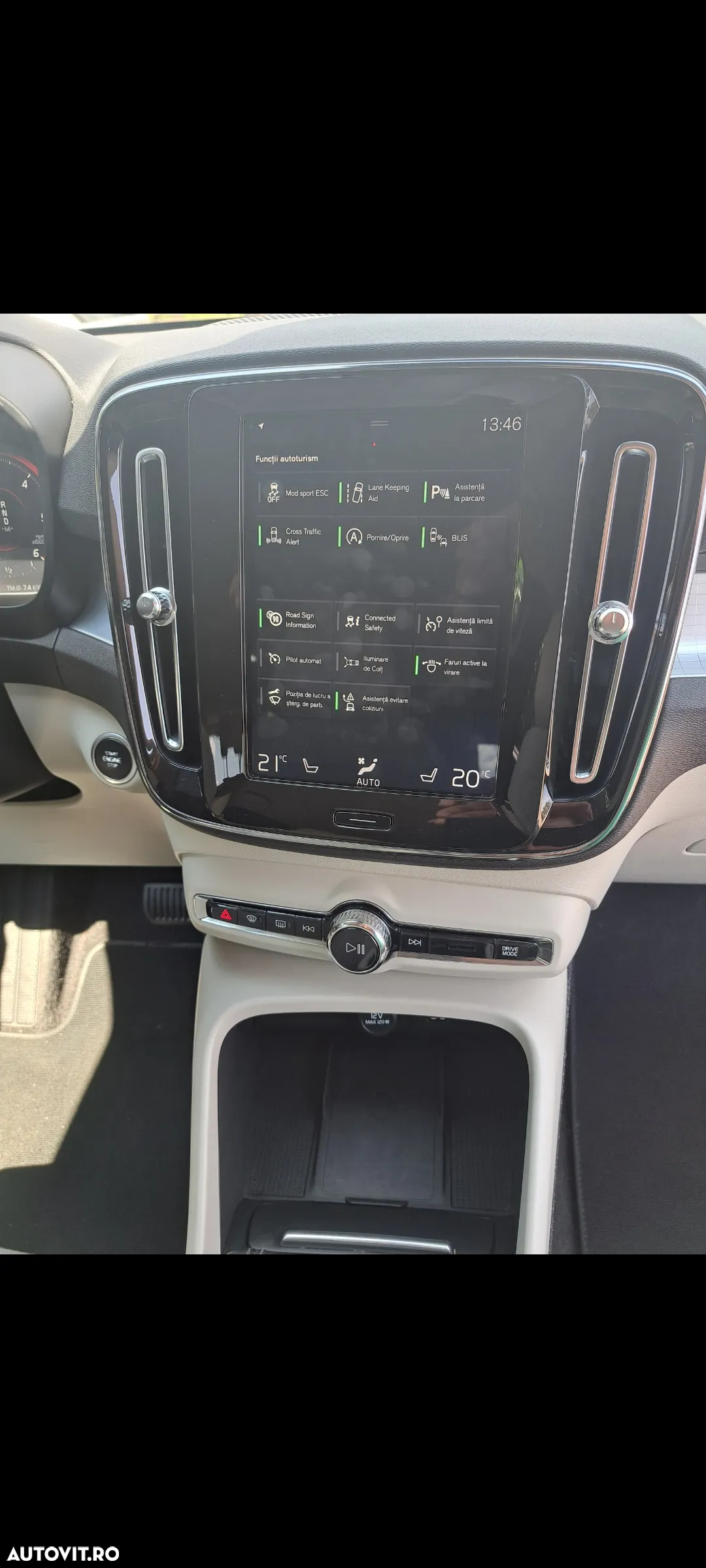Volvo XC 40 D3 AWD Momentum Pro - 18