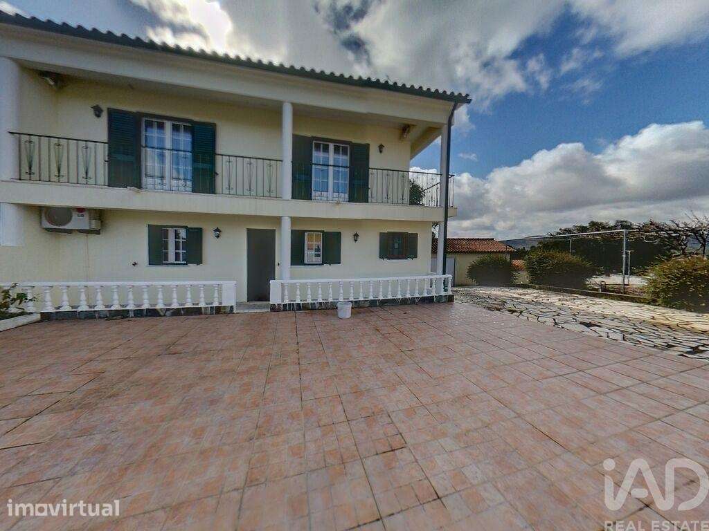 Casa / Villa T3 em São Pedro do Esteval de 179,00 m2 - Grande imagem: 5/25