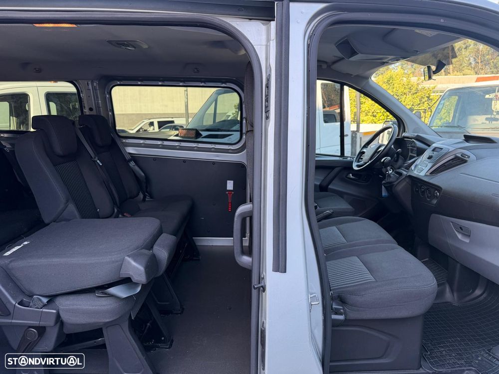 Ford Transit Custom - 9 Lugares - 9