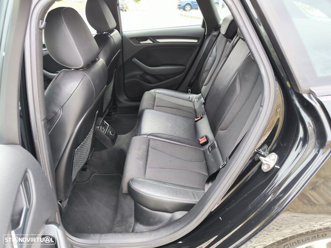 Audi A3 Sportback 2.0 TDI S-line - 34