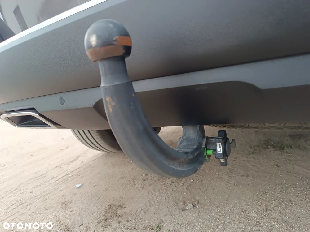 Peugeot 5008 Hybrid 136 e-DSC GT - 26