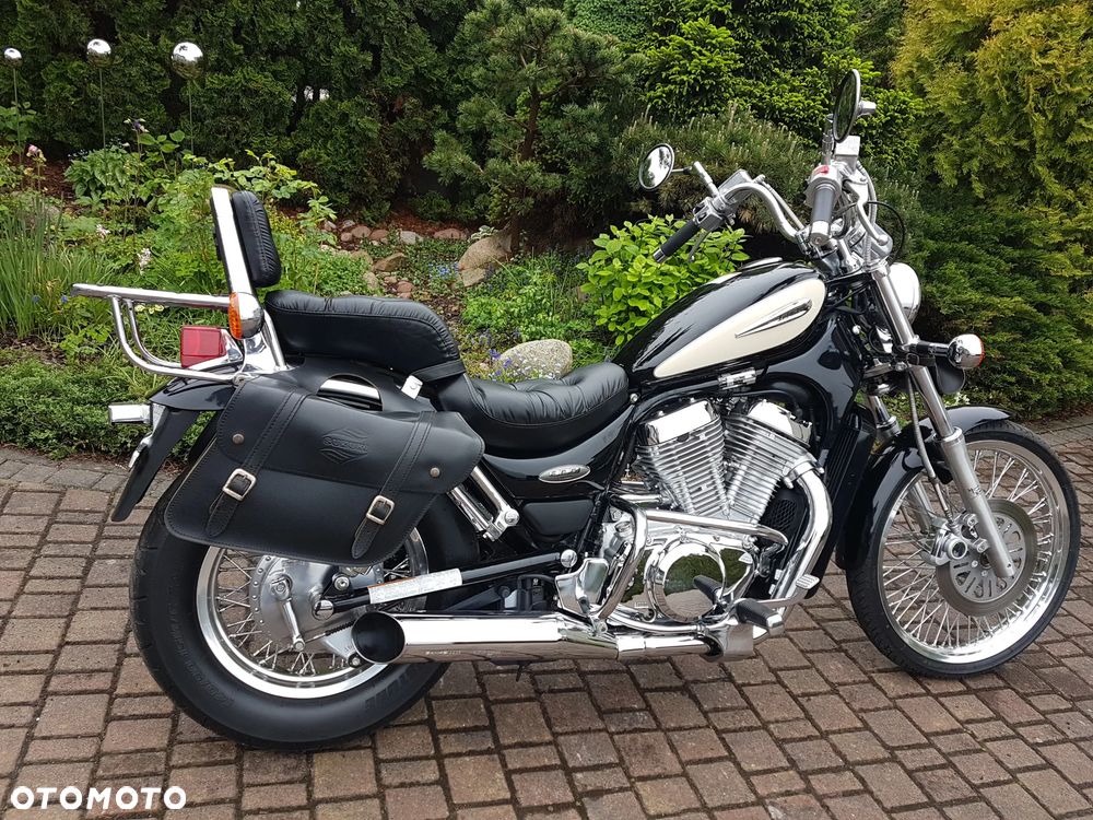 Suzuki Intruder - 5