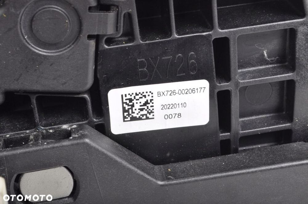 FORD FIESTA MK8 1.0 WYBIERAK LEWAREK SKRZYNI - 12