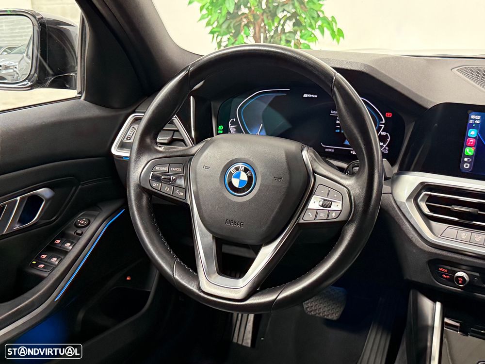 BMW 320 e Line Sport Auto - 29