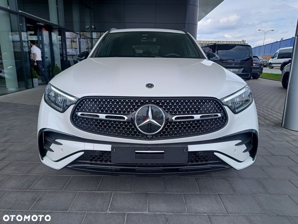 Mercedes-Benz GLC - 2