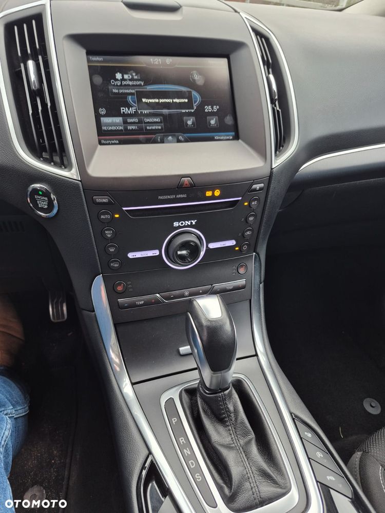 Ford S-Max 2.0 TDCi Bi-Turbo Titanium PowerShift - 24