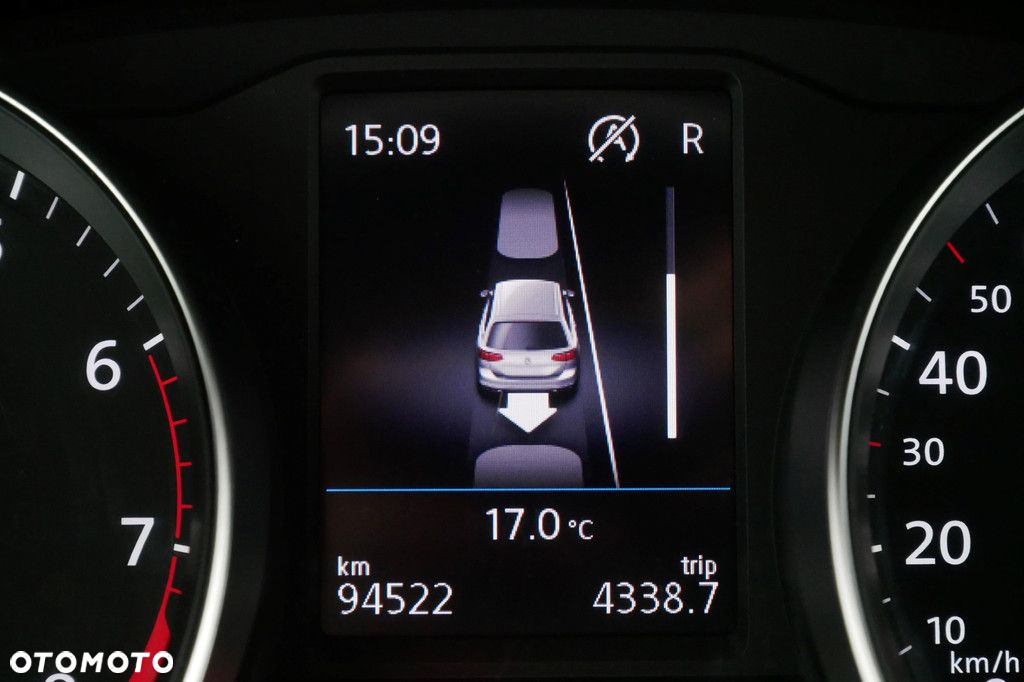 Volkswagen Passat 2.0 TSI Business DSG - 22