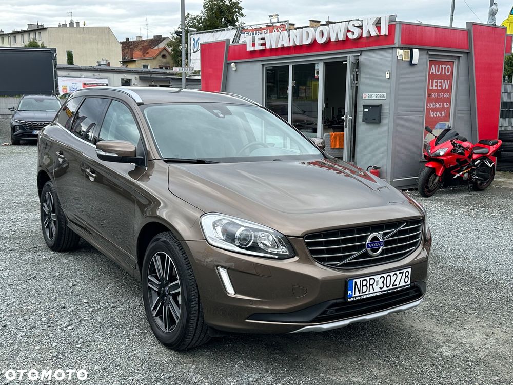 Volvo XC 60 D3 Drive-E Momentum - 1