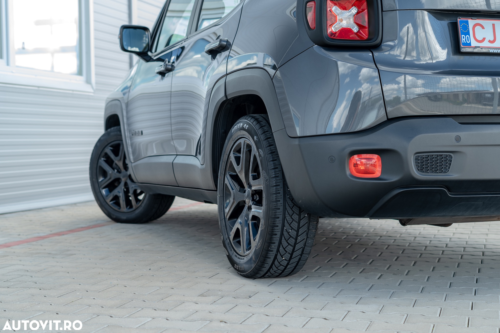 Jeep Renegade 1.0 Turbo 4x2 M6 Night Eagle - 4