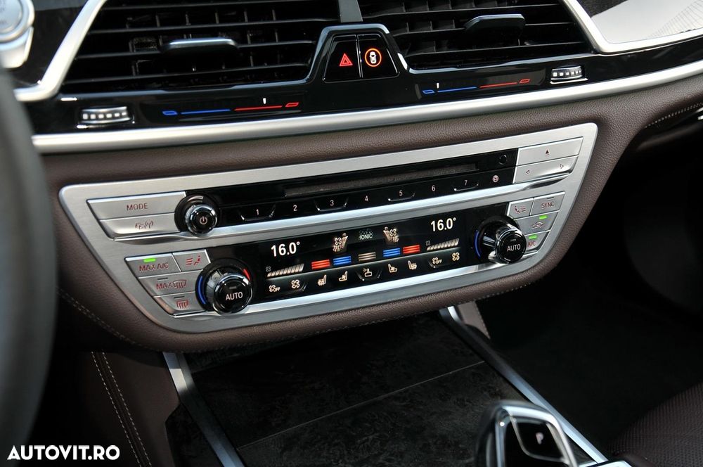 BMW Seria 7 740Ld xDrive - 36