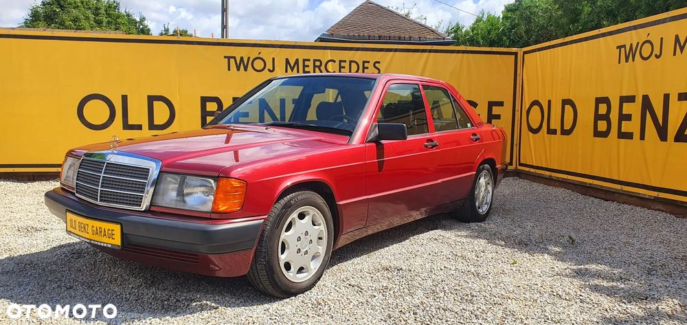 Mercedes-Benz W201 (190) - 2