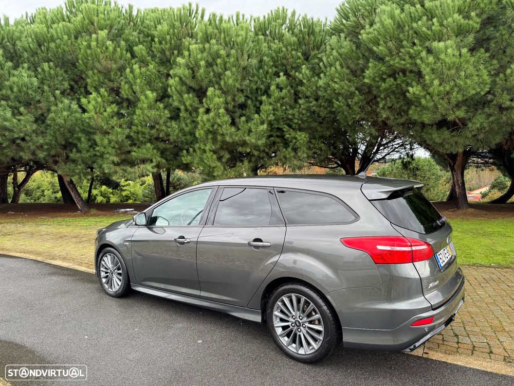 Ford Focus SW 1.5 TDCi EcoBlue ST-Line - 23