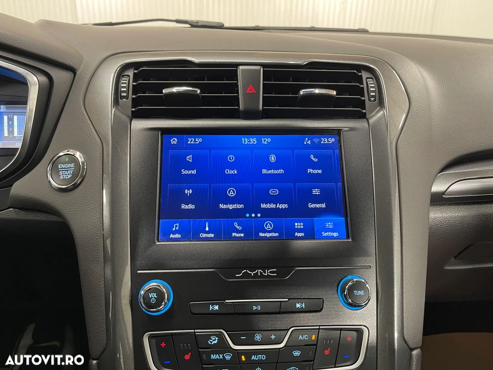 Ford Mondeo 2.0 HEV Titanium - 16