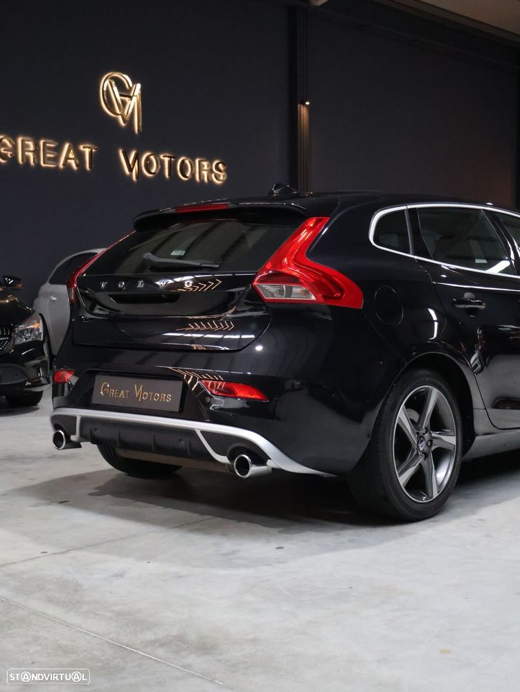 Volvo V40 D2 R Design - 15