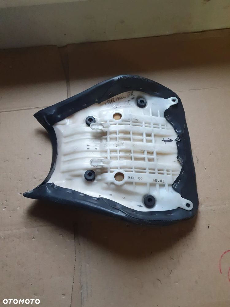 Honda CBR 1000RR Fireblade (2004 - 2005) Siedzenie kanapa kierowcy przód - 5