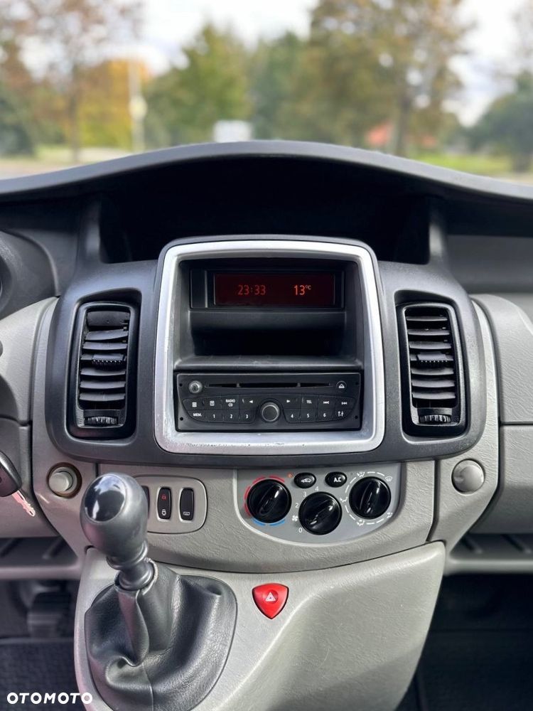 Renault Trafic - 17