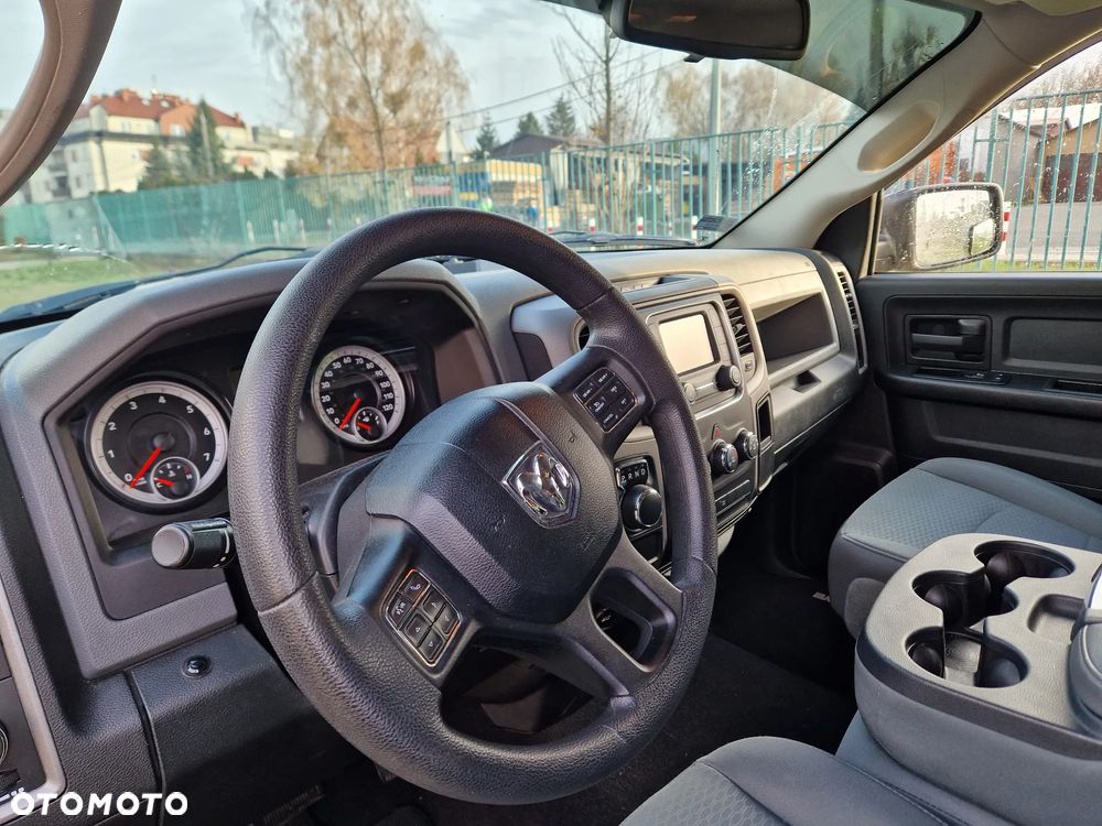 Dodge RAM - 8