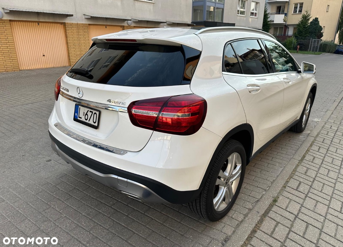 Mercedes-Benz GLA 250 4-Matic - 5