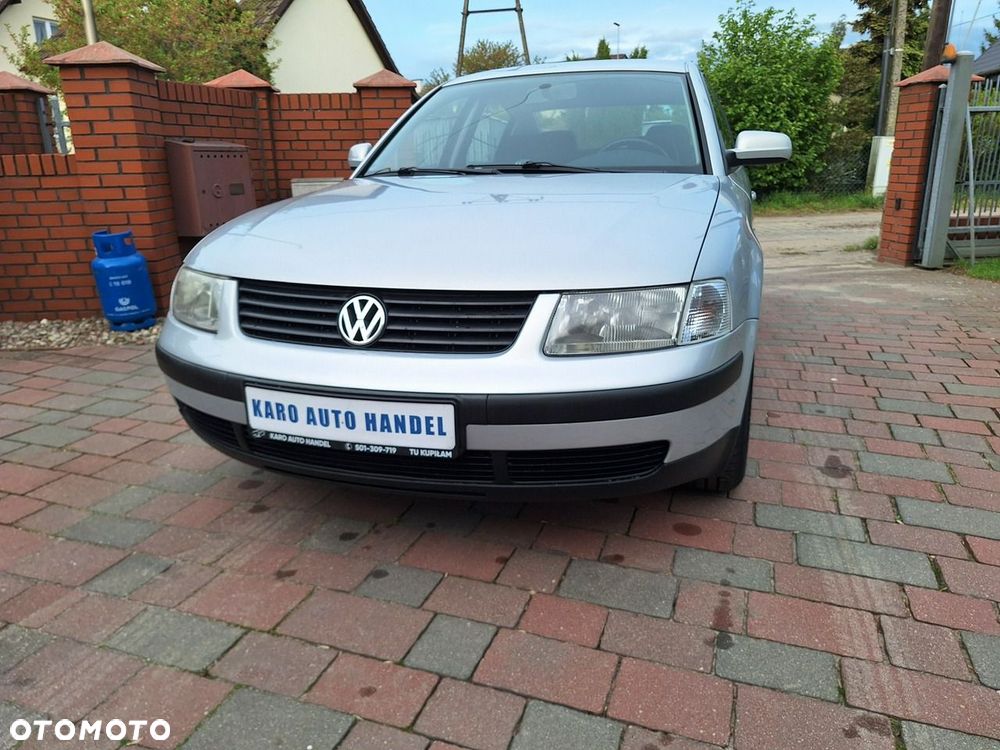 Volkswagen Passat - 4