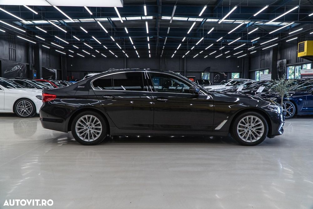 BMW Seria 5 530e iPerformance Aut. Luxury Line - 28
