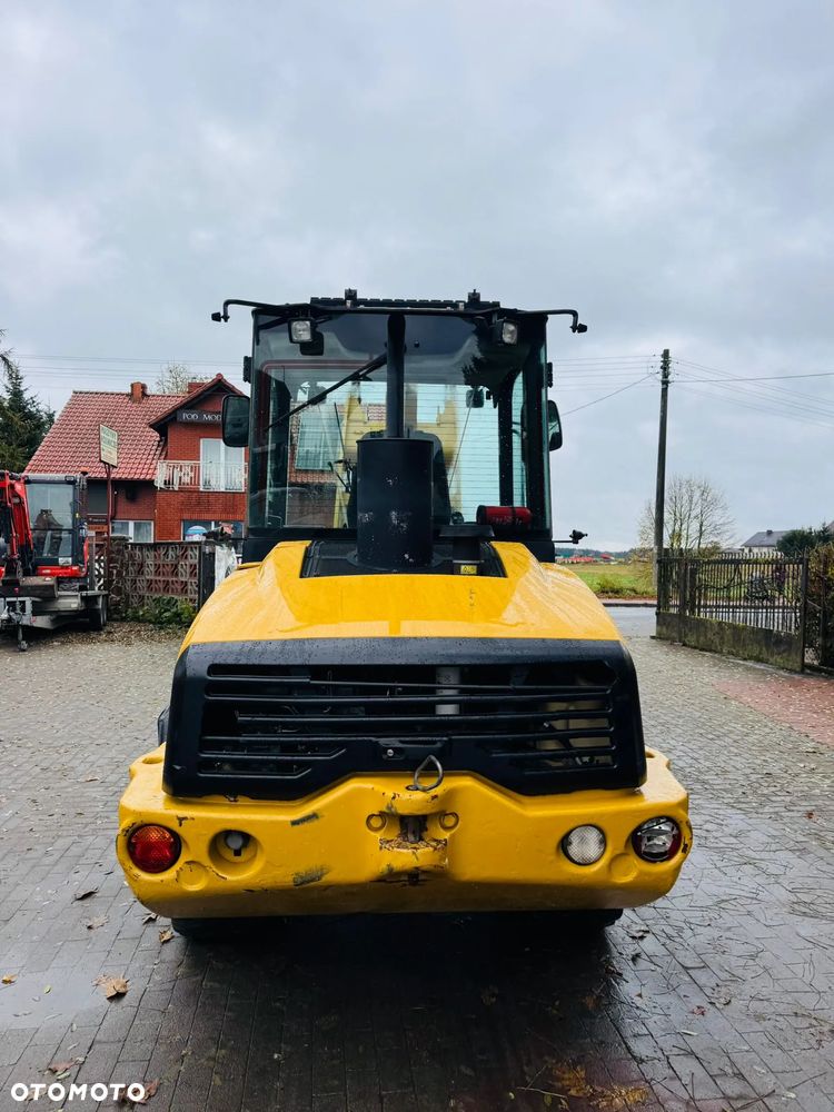 Caterpillar 907H - 12