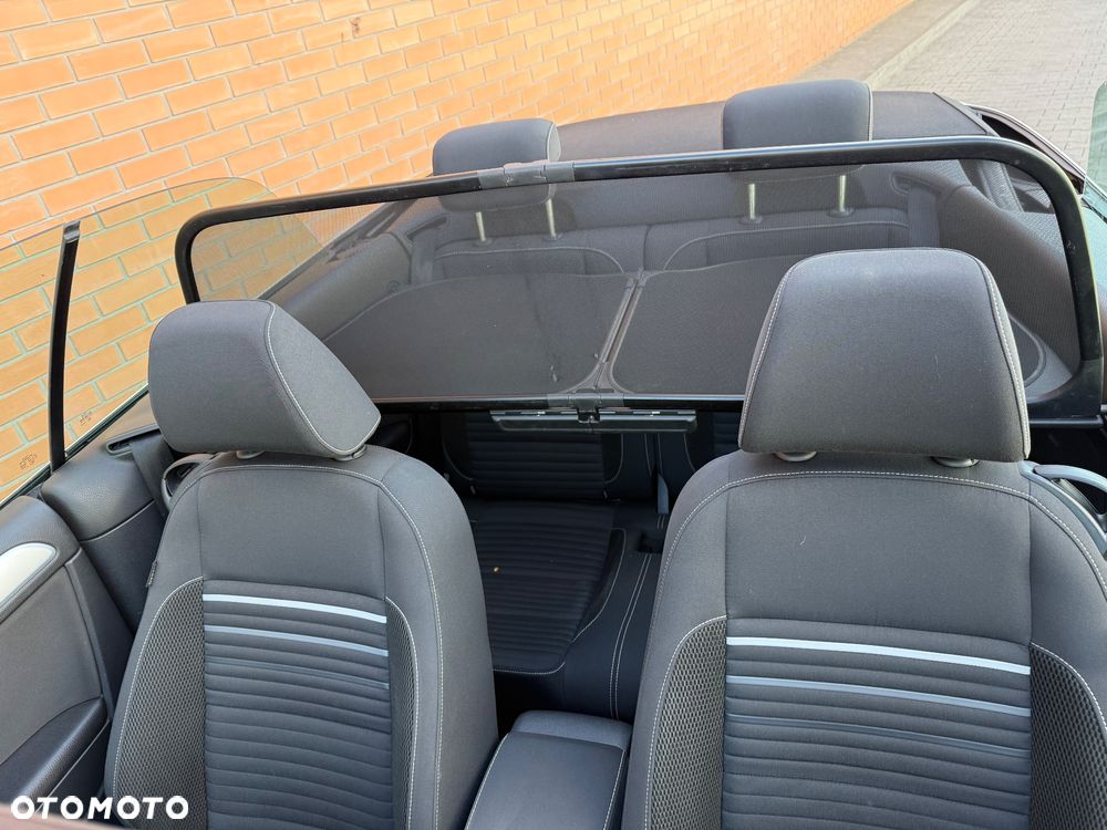 Volkswagen Golf - 22