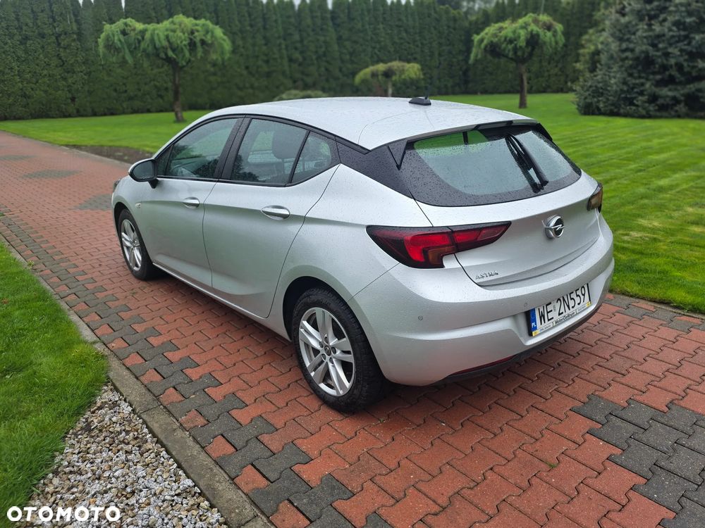 Opel Astra 1.2 T Elegance S&S - 8