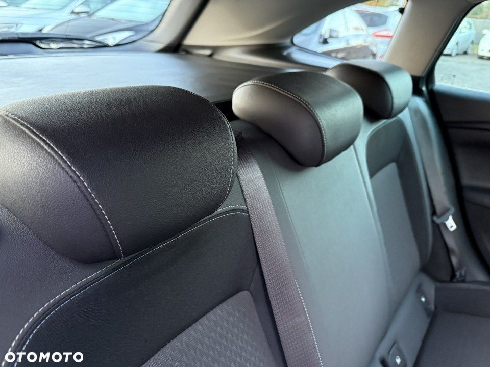 Opel Astra 1.4 Turbo Start/Stop Innovation - 35