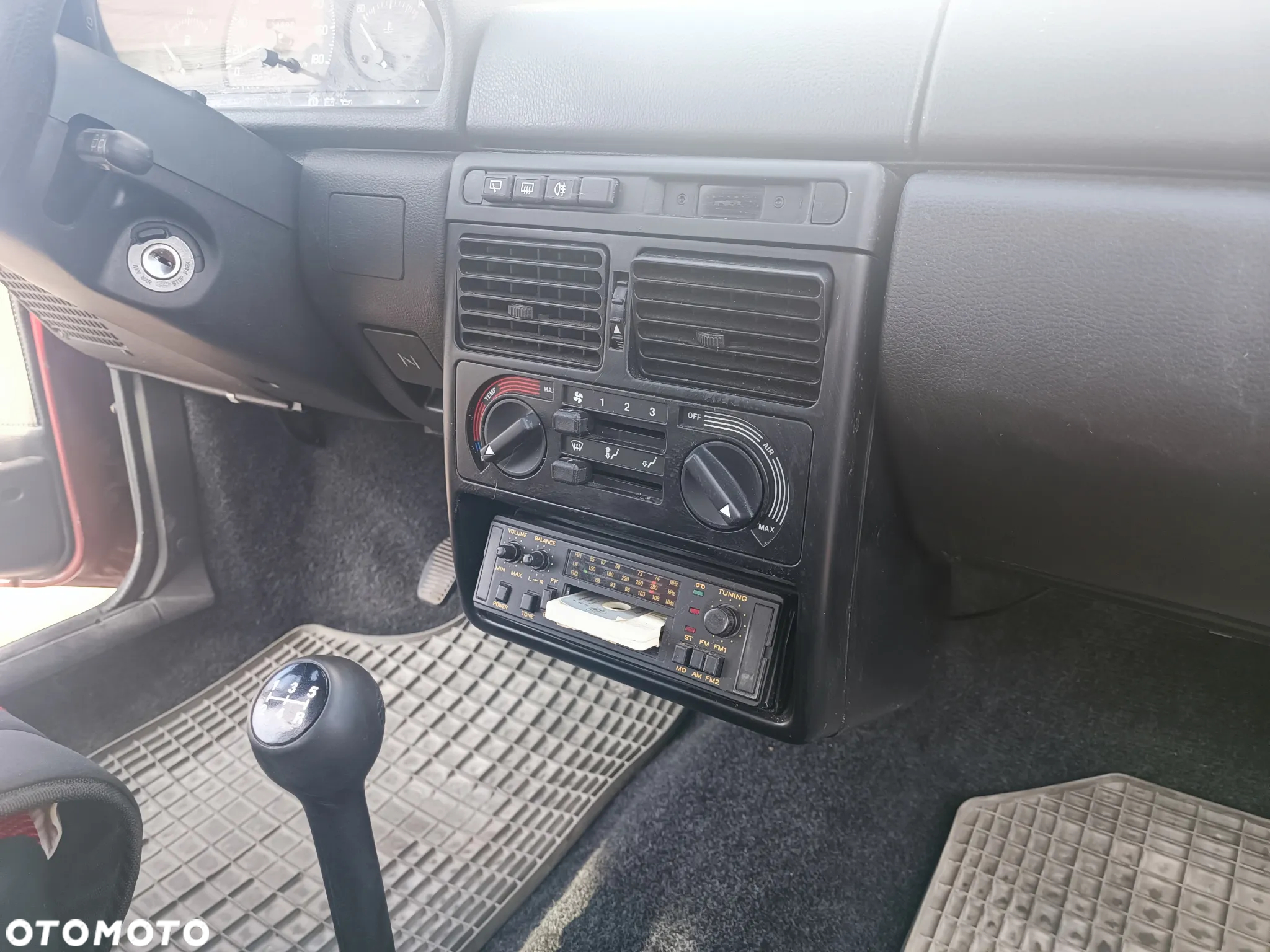 Fiat Uno 1.1 / 60 S Fire - 15