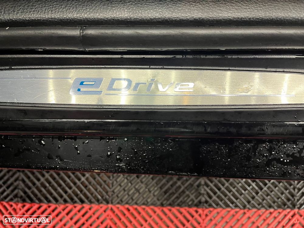 BMW 330 e iPerformance Line Sport - 16