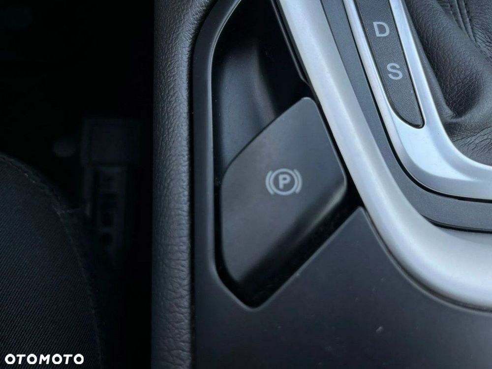 Ford Mondeo 2.0 TDCi Trend PowerShift - 23