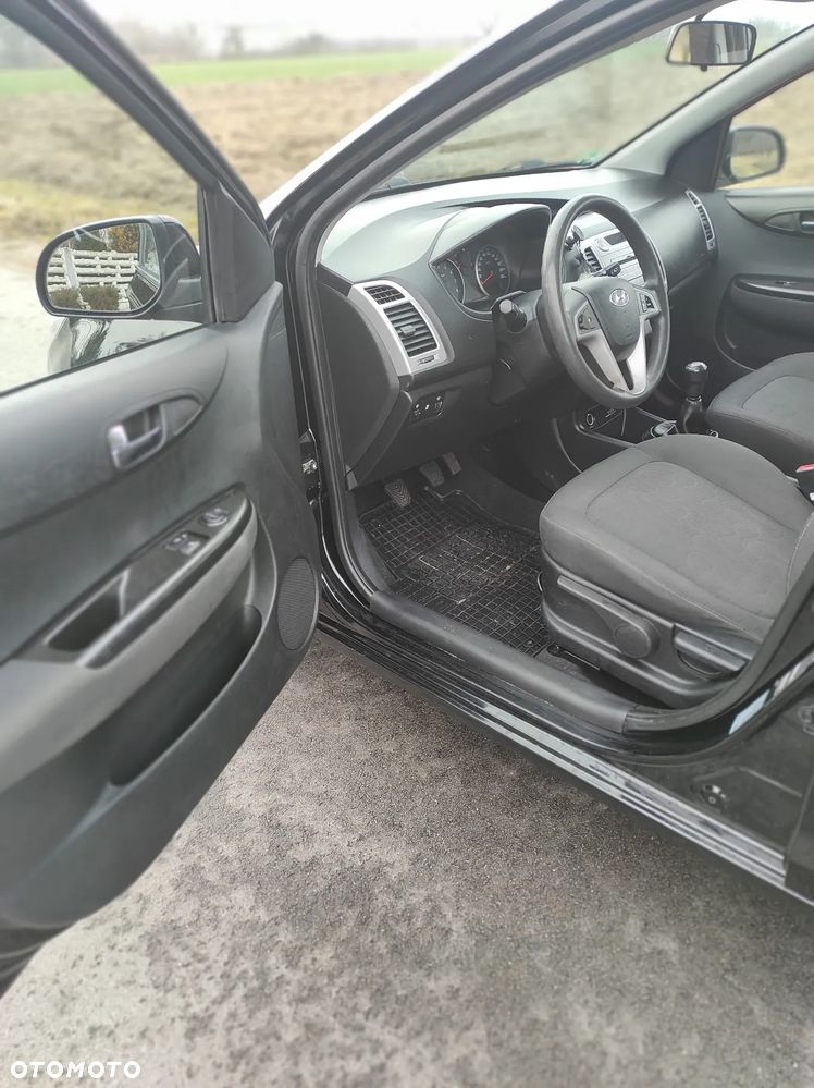 Hyundai i20 - 13