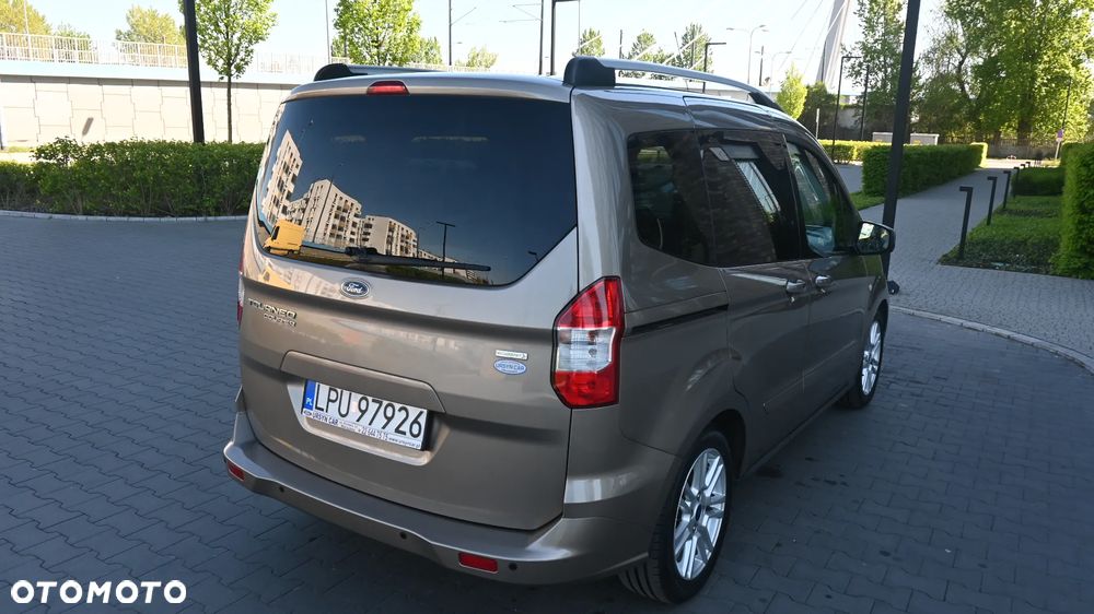 Ford Tourneo Courier 1.0 EcoBoost Titanium - 5
