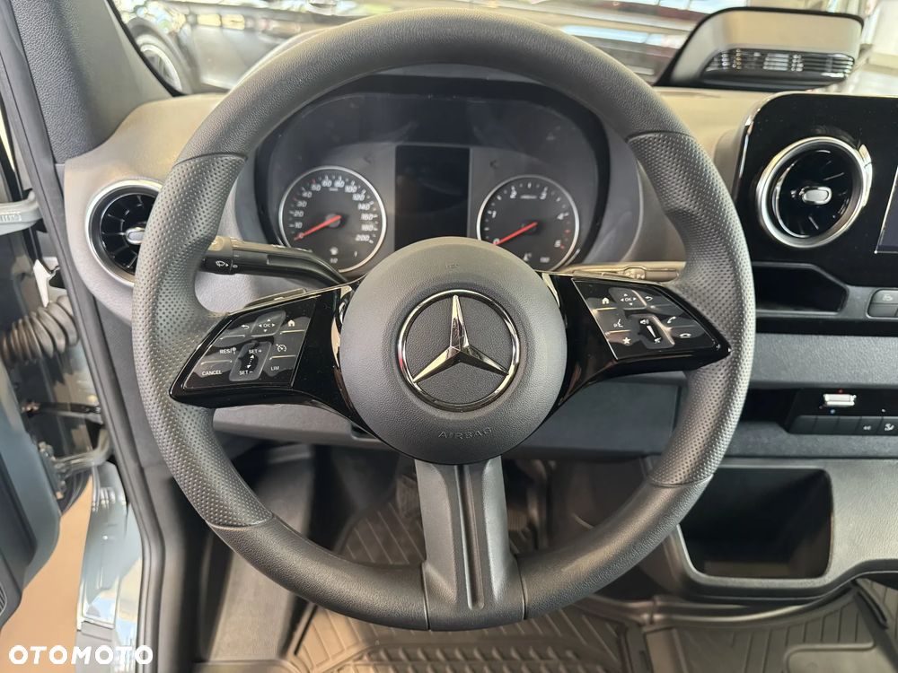 Mercedes-Benz Sprinter 315 Furgon Standard - 14