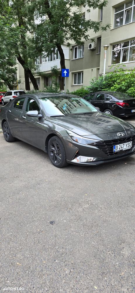 Hyundai Elantra 1.6 l 123 CP 6MT Exclusive - 1
