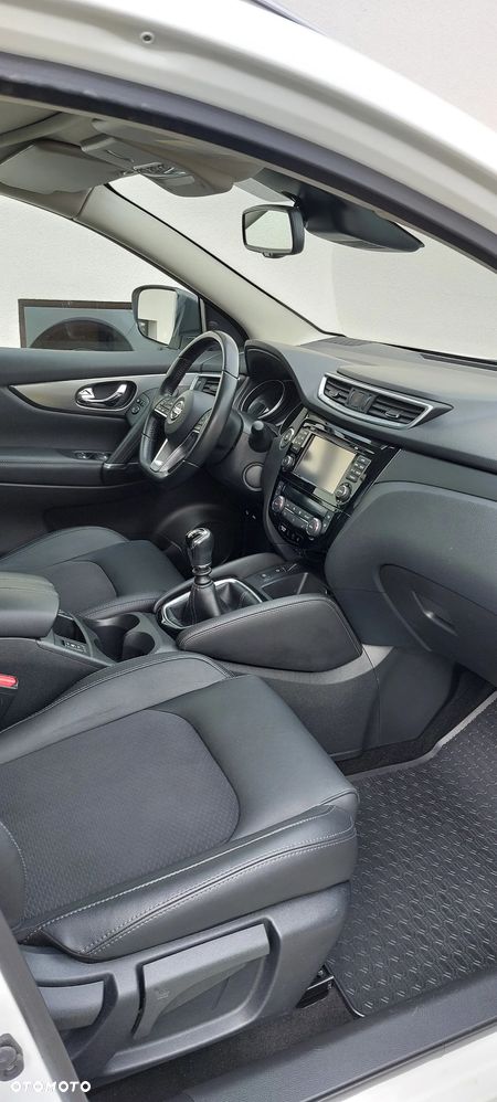 Nissan Qashqai 1.5 dCi Tekna - 9