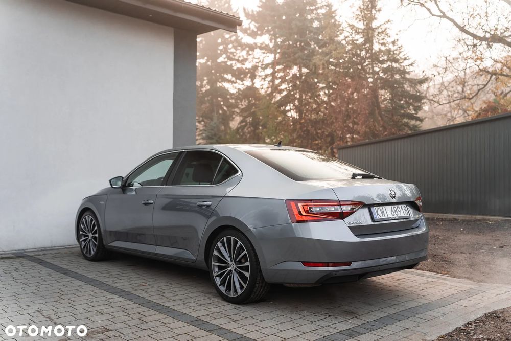 Skoda Superb 1.8 TSI L&K DSG - 6