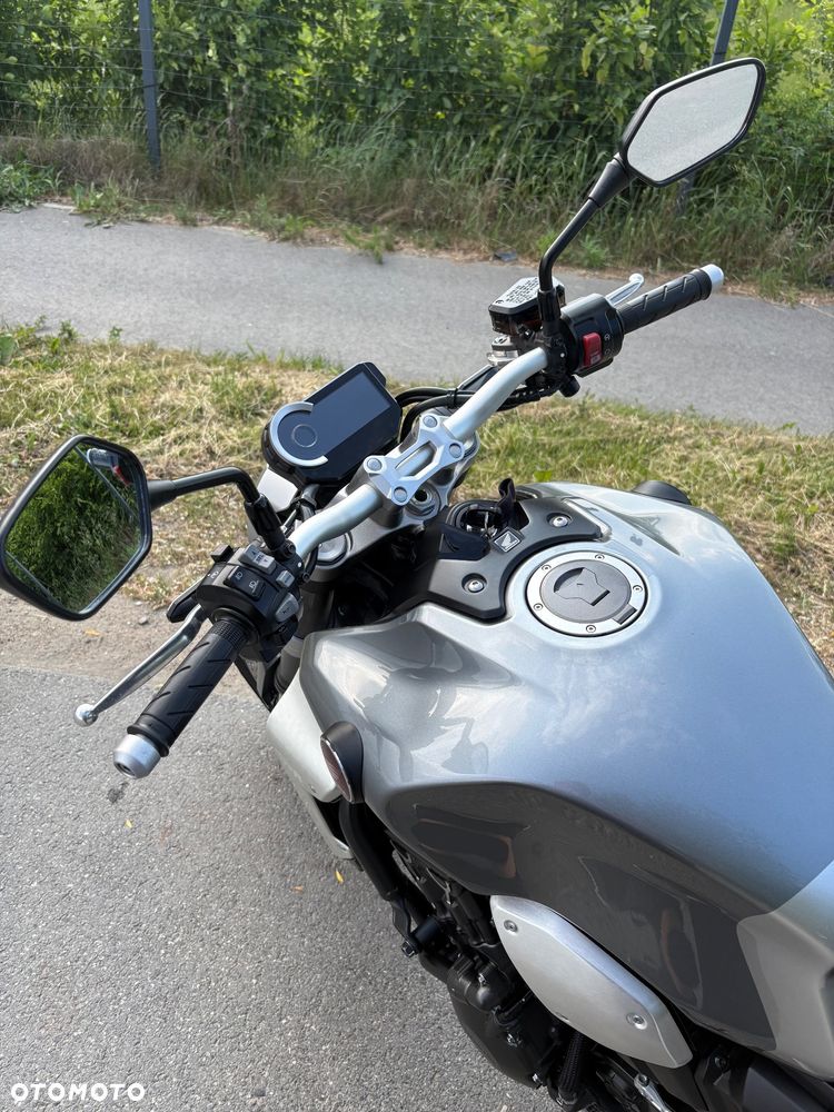 Honda CB - 18