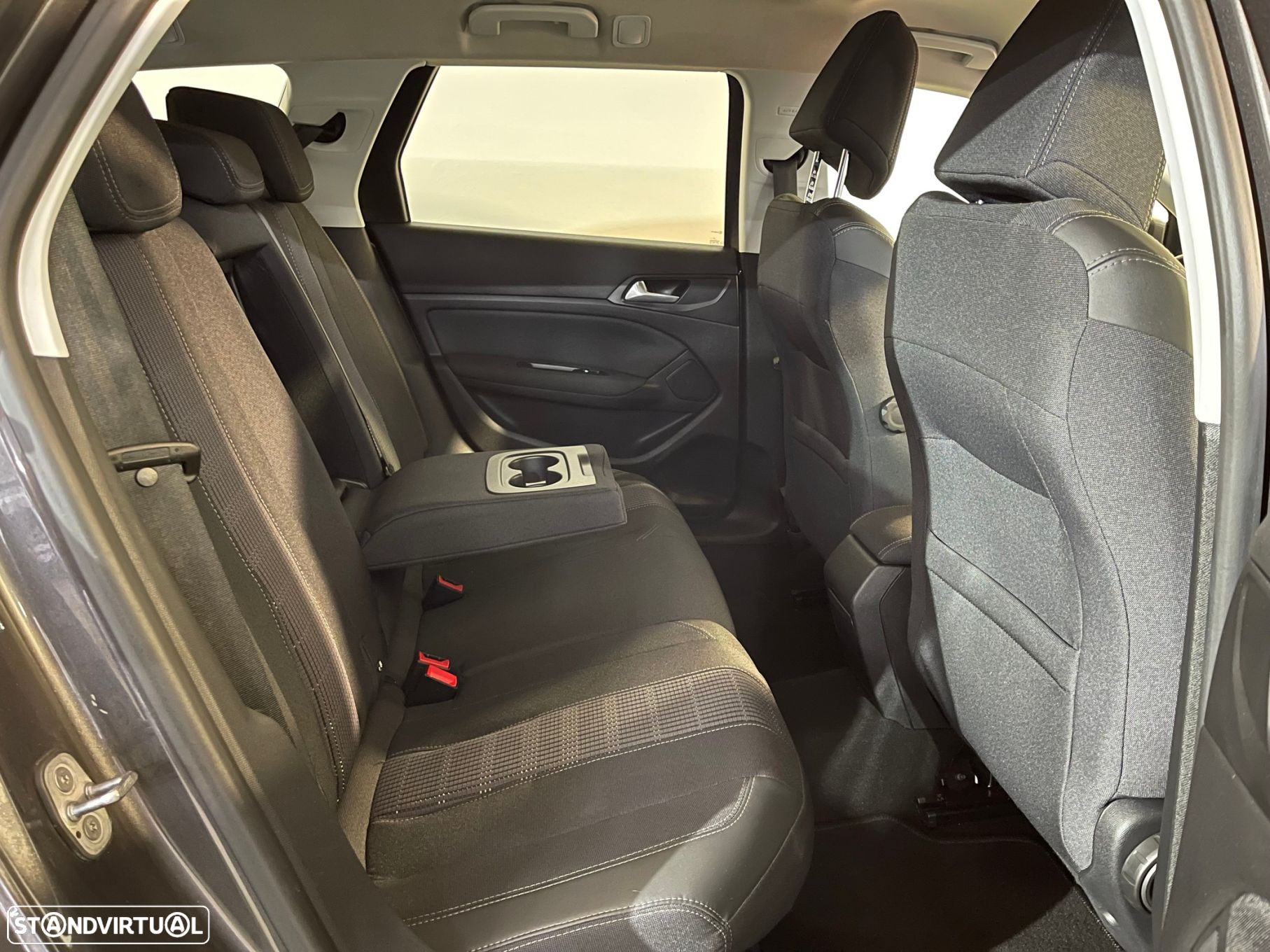 Peugeot 308 SW 1.5 BlueHDi Allure - 17