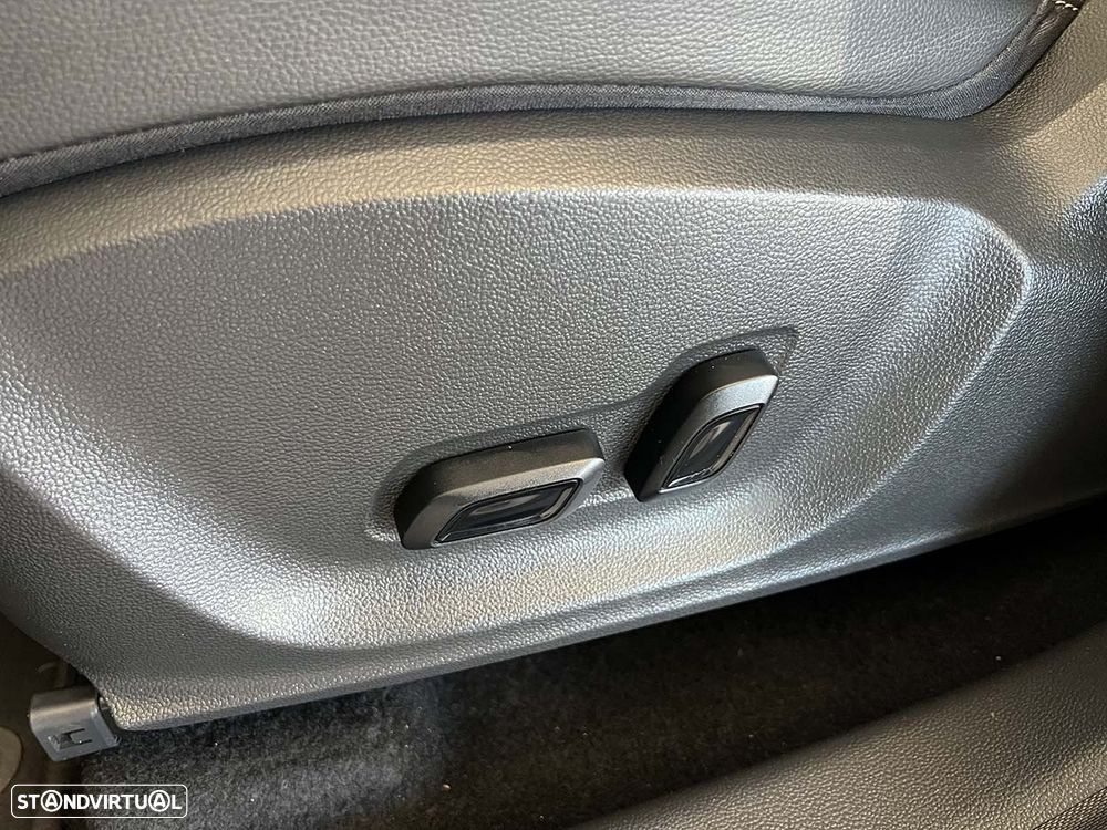 MG ZS Luxury - 25