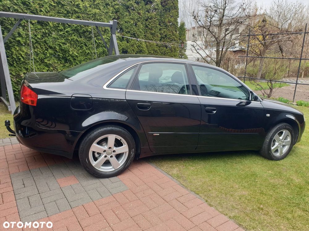 Audi A4 Limousine - 5