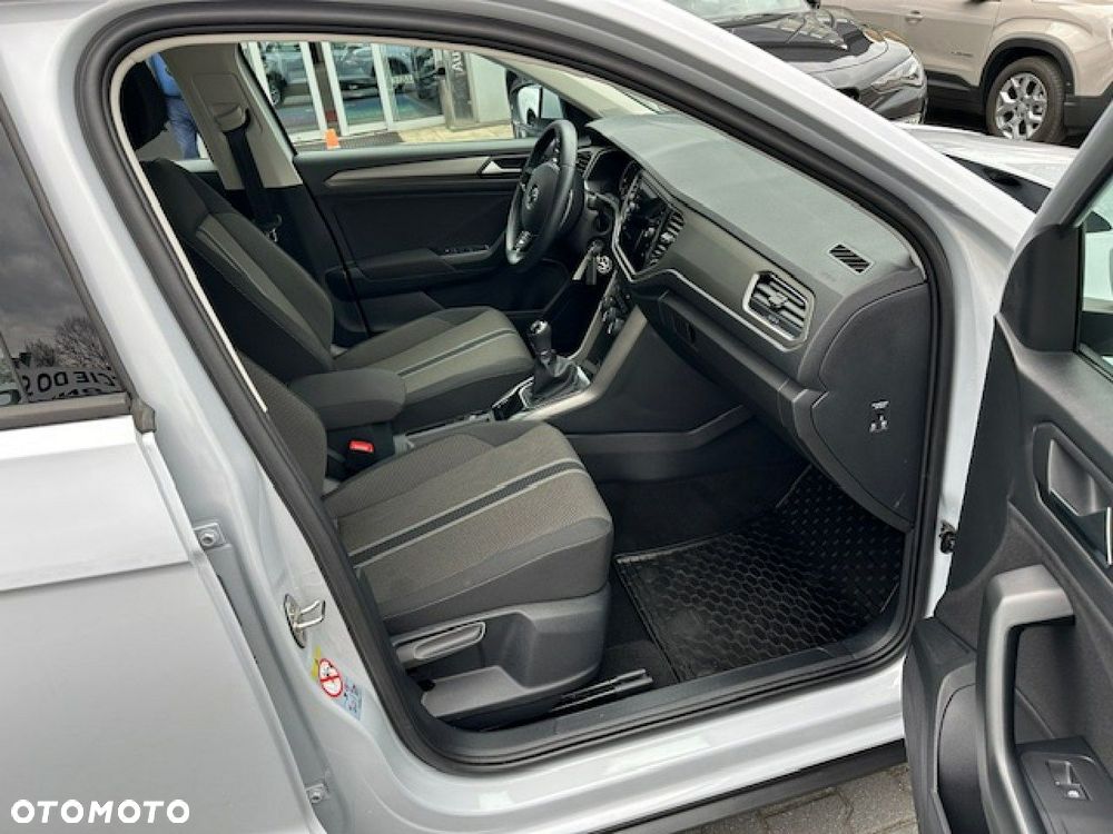 Volkswagen T-Roc 1.0 TSI Advance - 11