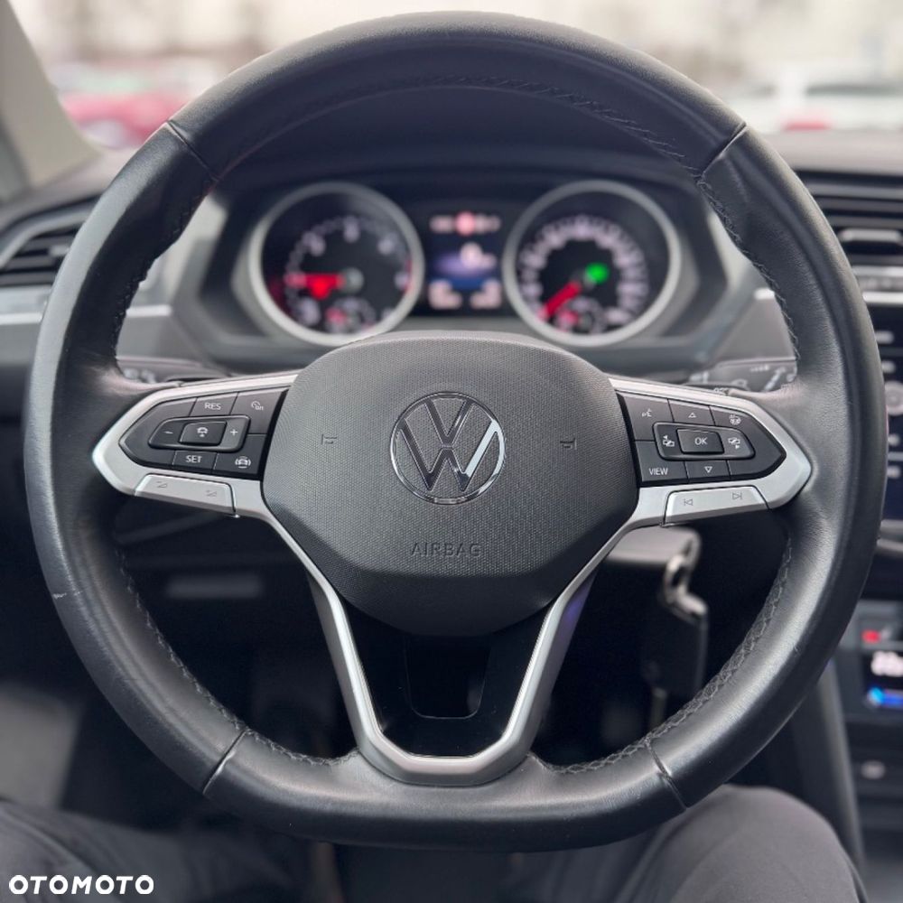 Volkswagen Tiguan - 34