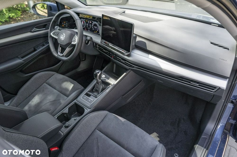 Volkswagen Golf - 18