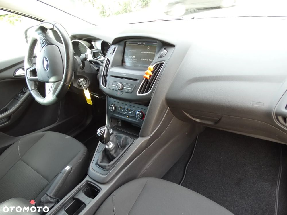 Ford Focus 1.0 EcoBoost Edition - 33