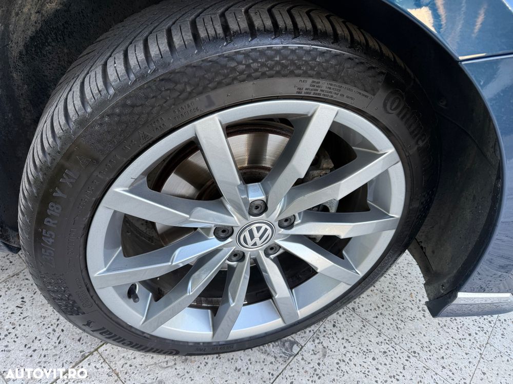 Volkswagen Passat 2.0 TDI DSG R Executive - 33