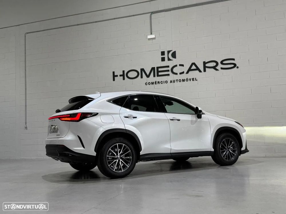 Lexus NX 450h+ Executive - 9