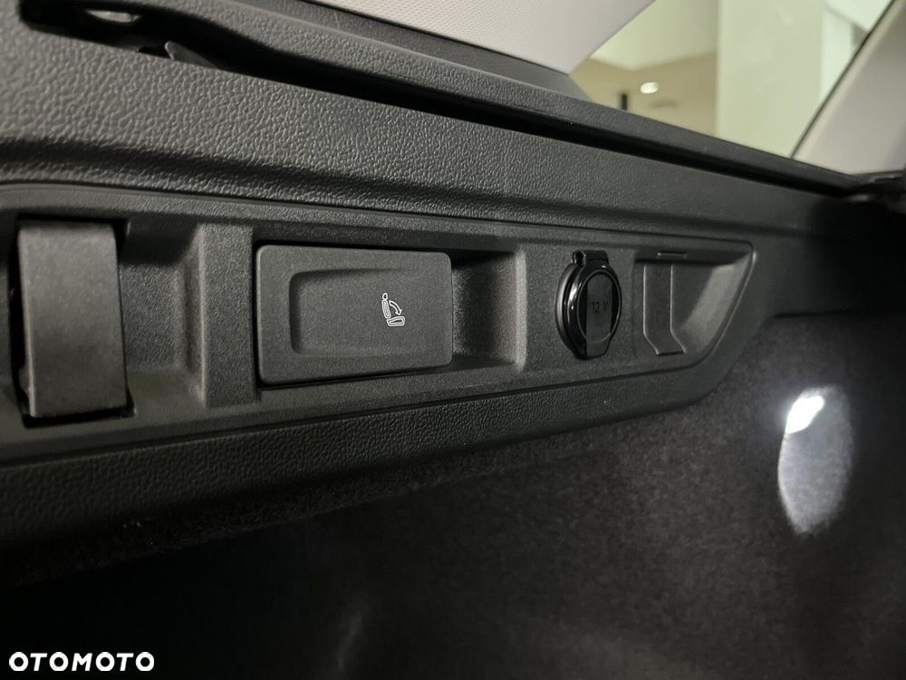 Volkswagen Passat - 28